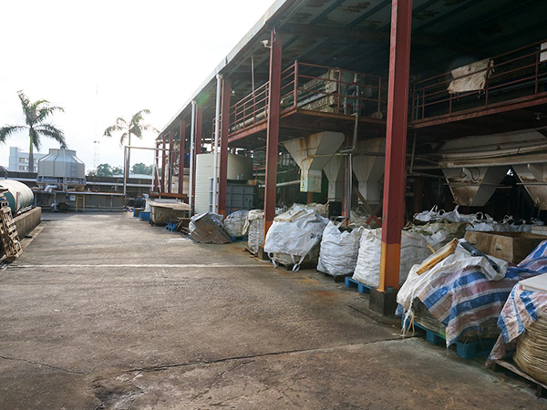 51漫画成人无遮挡金屬 鍍金回收處理現場