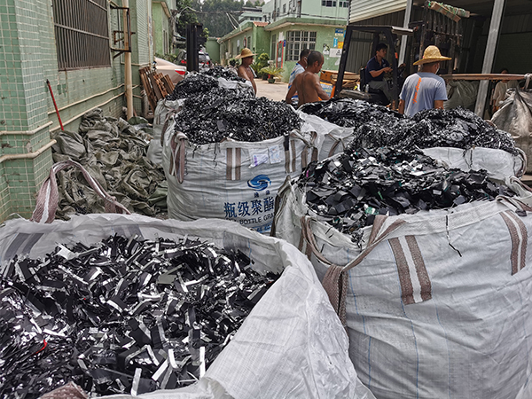 電池片 舊的51漫画在线免费观看回收價格 多少錢一噸